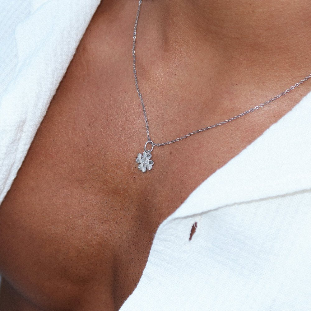 Rush silver pendant clover necklace men women trendy popular cute shiny 