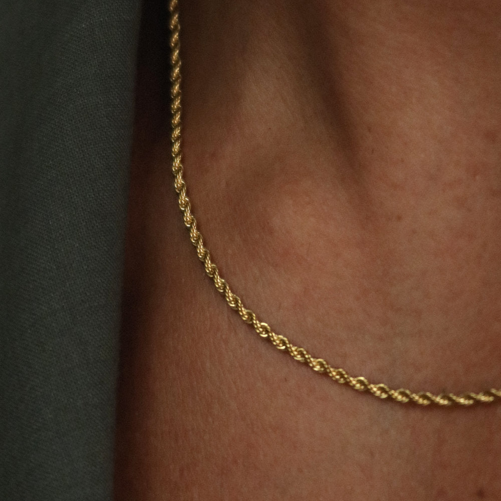 men women Rush Rope chain 2mm gold trendy popular necklace Unisex gold twisted rope bracelet from Rush featuring interwoven links with a sleek polished surface, perfect for layering or solo styling.