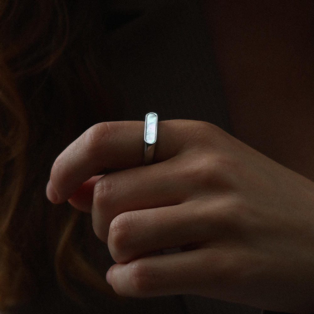 rush silver ring with a white stone men women elegant chic trendy popular ring 