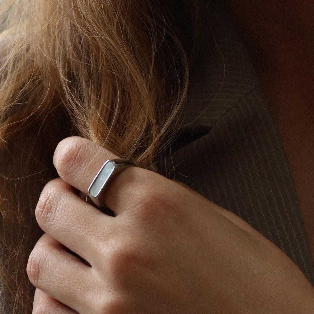 rush silver ring with a white stone men women elegant chic trendy popular ring 