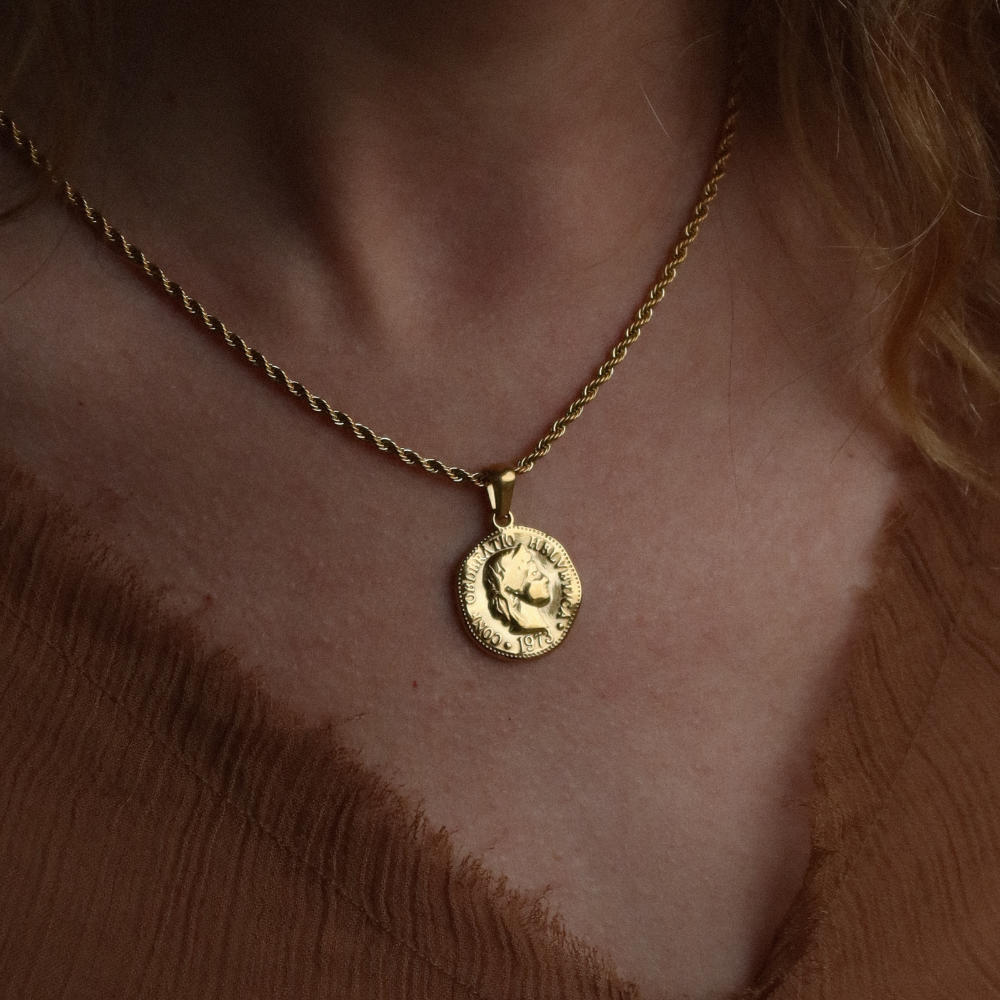 Rush gold pendant necklace men women trendy popular coin charm necklace 