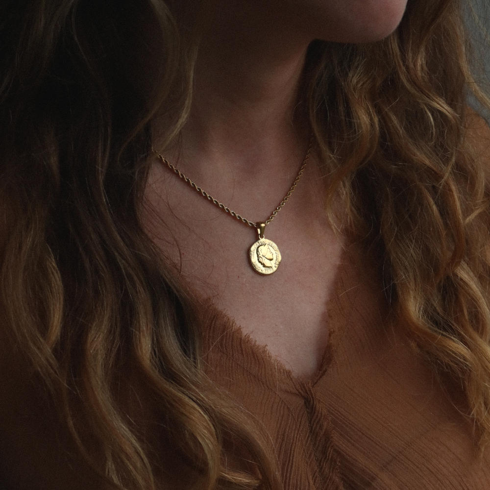 Rush gold pendant necklace men women trendy popular coin charm necklace 