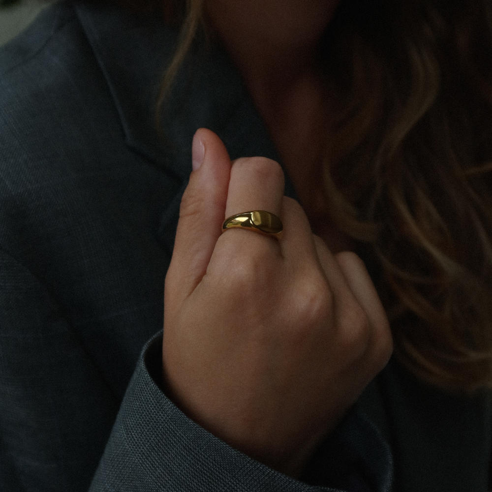 Rush gold ring men women trendy popular sleek ring 