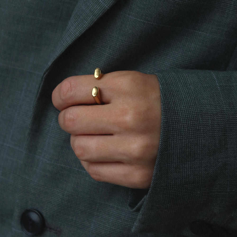 Rush Gold open band ring with polished oval ends men women trendy popular ring 