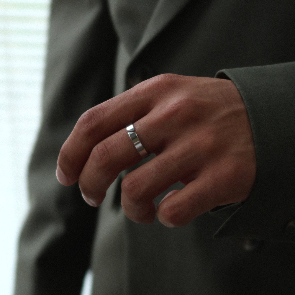 Unisex silver open band ring from Rush with a minimalist cut-out detail and polished finish, designed for versatile everyday wear popular trendy sleek ring