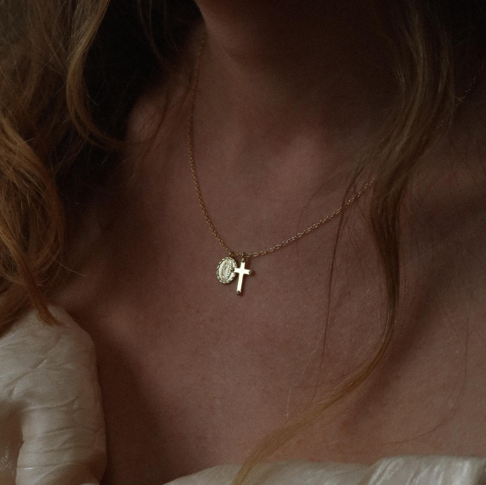 Rush cross necklace with a charm gold men women trendy popular cute delicate 