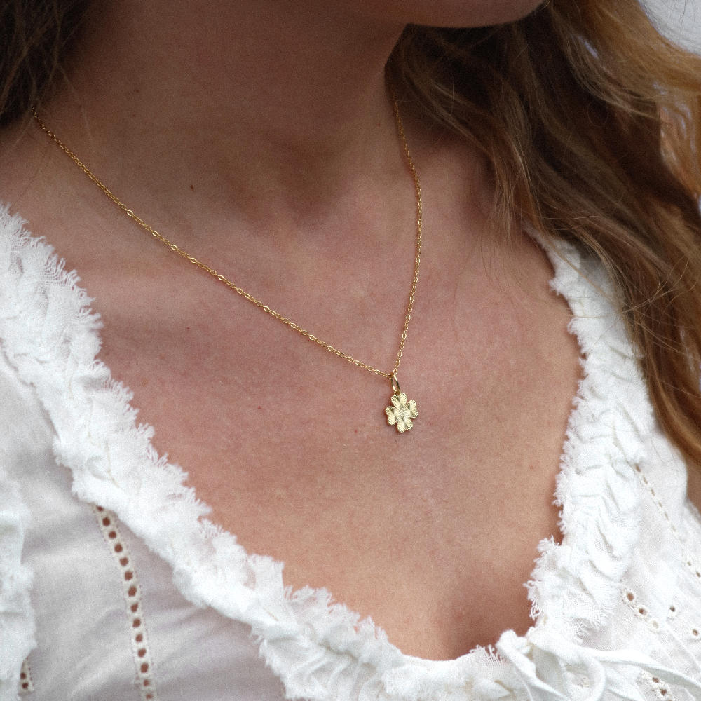 Rush  gold pendant clover necklace men women trendy popular cute shiny 