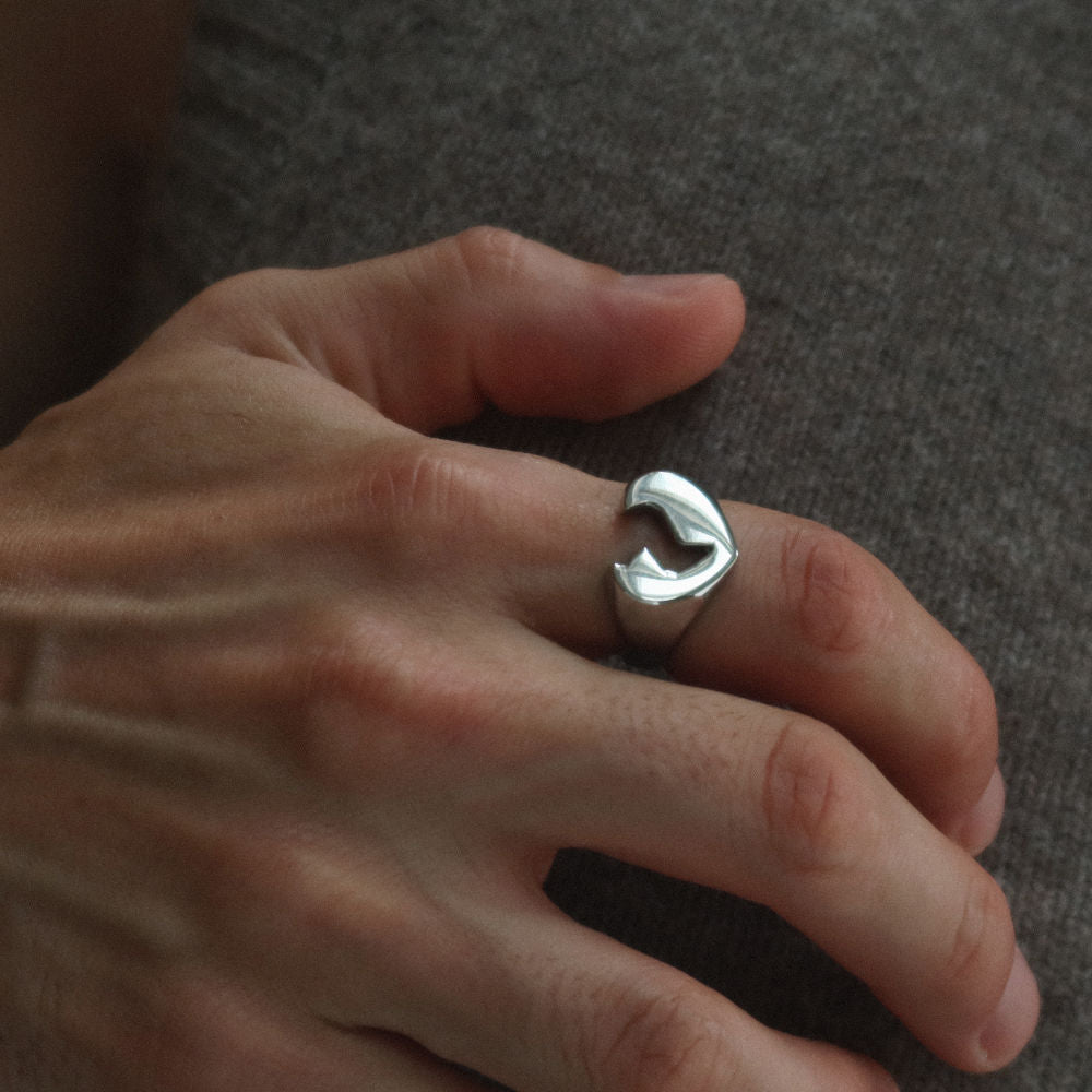 Rush silver ring with a heartbroken design men women trendy popular sleek ring 