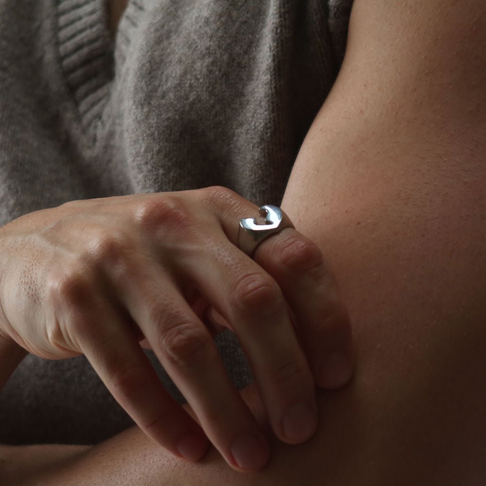 Rush silver ring with a heartbroken design men women trendy popular sleek ring 