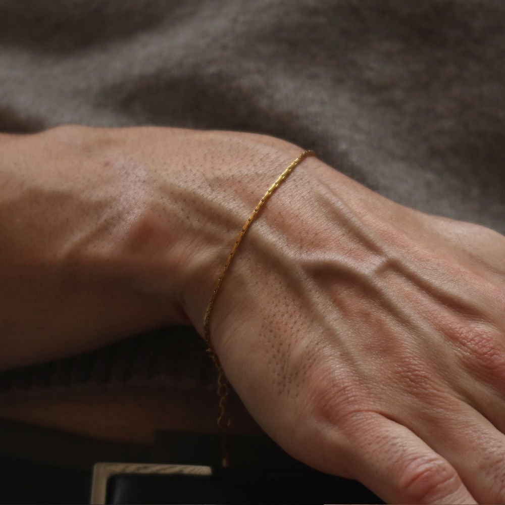 Rush wire gold chain bracelet men women trendy popular sleek bracelet