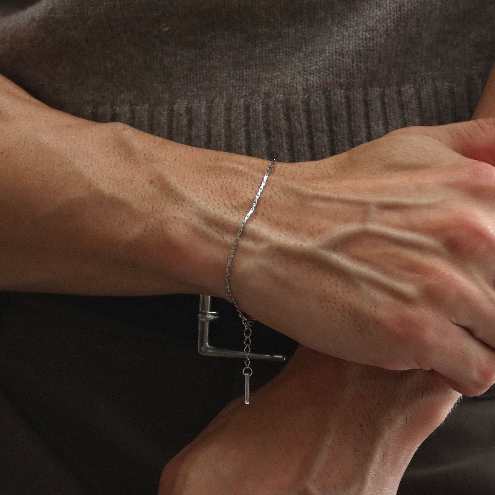 Rush wire silver chain bracelet men women trendy popular sleek bracelet